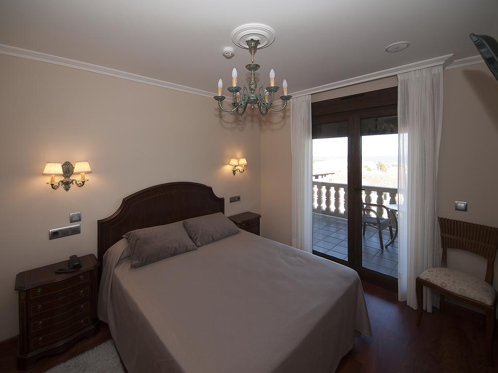 Pension Residencia A Cruzan (Adults Only) Ноалья Экстерьер фото